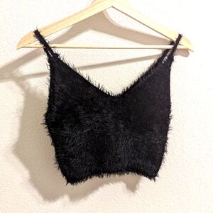 NWT Olivaceous Fuzzy black crop tank, Medium
